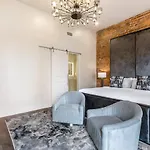 The Pontchartrain Apartment *