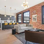 Apartment Roami At Brassline