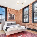 Apartment Roami At Brassline *