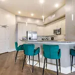 The Pontchartrain Apartment *