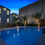 Apartment Hosteeva Modern Near Magazine St & Close To Fq