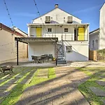 Uptown Nola Apt On Magazine Street With Backyard!