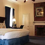 Hotel St. Pierre French Quarter