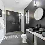 Villa Luxury 5 Bedroom With Private Rooftop *