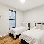 Luxury 5 Bedroom With Private Rooftop