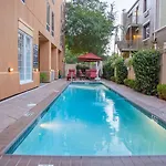Hotel Hampton New Orleans/st.charles Ave 3*