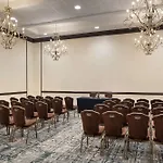 Hotel Embassy By Hilton Convention Center New Orleans