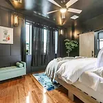 Luxury 5 Bedroom With Private Rooftop Villa *