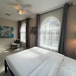 Tise Plaza Apartment *