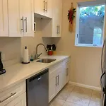 Tise Plaza Apartment