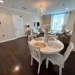 Tise Plaza Apartment *