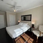 Tise Plaza Apartment *