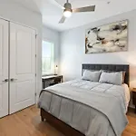 Modern Bywater Condo- Off Street Parking !