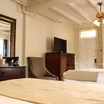 St. Pierre French Quarter Hotel 3*