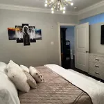 Location, Walk Anywhere Aparthotel