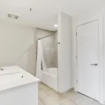 Modern Walking Distance To Must-see Attractions Of Nola Apartment *