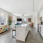 Modern Walking Distance To Must-see Attractions Of Nola Apartment New Orleans