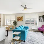 Modern Walking Distance To Must-see Attractions Of Nola Apartment *