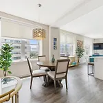 Apartment Modern Walking Distance To Must-see Attractions Of Nola