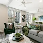 Spacious Luxury 4Br Condo Moments From French Quarter