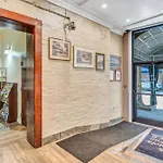 Hotel De L\'Eau Vive