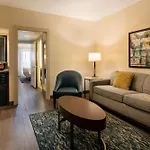 Hotel Embassy By Hilton Convention Center 3*