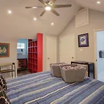 Holiday home Charming Conti Nest With Large Courtyard *