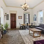 3Bd Home Steps To Saint Charles Gated Parking