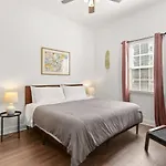 Fabulous Classy And Comfy 3Bd 2Ba Home And Parking