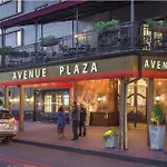 Avenue Plaza