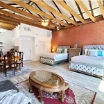 Penthouse Suite Downtown New Orleans - Walk To Fq! -4A