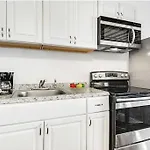 Downtown New Orleans Exposed Wood Suite 2 Min Fq