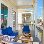 Apartment 3br On Carondelet By Hosteeva *
