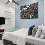 Cozy Fresh Lux House Near Downtown