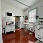 Centrally Located Garden Cottage