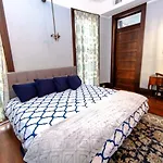 Claiborne Historic Mansion - 5 Bed-3bath * New Orleans