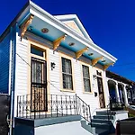 Charming St. Ann Holiday home *