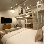 Garden District Hotel