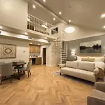 Garden District Hotel