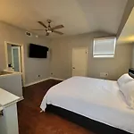 Lakeview Gem 3 Bedroom With Pool New Orleans