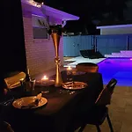 Lakeview Gem 3 Bedroom With Pool *