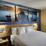 Hotel Days By Wyndham Pontchartrain 3*