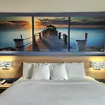 Hotel Days By Wyndham Pontchartrain 3*