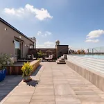 Steps From Dome Spacious 2 Br2Ba Wqueen Sleeper Sofa Perfect For Up To 6 Guests Amenities Galore