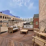 888 Baronne