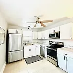 Renovated Charming 2Br Close To French Quarter