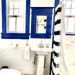 Apartment Mid 2 Br- Beautiful, Renovated Arts & Crafts Flat