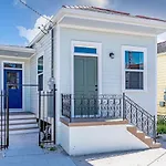 Mid-City 3Br W Pool Balcony Near Streetcar & Fq