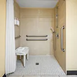 Hotel Days By Wyndham Pontchartrain 3*