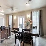 Fully-Furnished 4Br Condo Near Fq